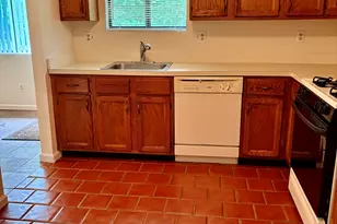 140 Thompson St, East Haven, CT 06513 - Photo 11