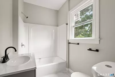 94 Thomas Street, West Haven, CT 06516 - Photo 17