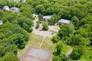 10 Woodsedge Dr, Newington, CT 06111 - Photo 39