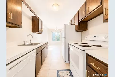 10 Woodsedge Drive #6A, Newington, CT 06111 - Photo 3