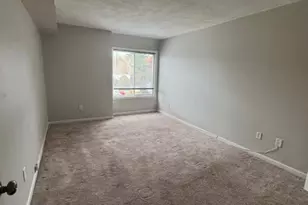 12 Cedar Ct, East Haven, CT 06512 - Photo 3