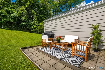 33 Edgemere Avenue, West Hartford, CT 06110 - Photo 19