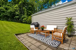 33 Edgemere Ave, West Hartford, CT 06110 - Photo 19