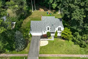 22 Canterbury Ln, Farmington, CT 06085 - Photo 3