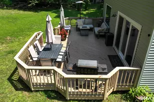 22 Canterbury Ln, Farmington, CT 06085 - Photo 9