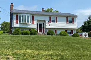 15 Flintlock Rd, North Haven, CT 06473 - Photo 1