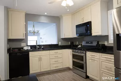 2 Mansfield Grove Road #170, East Haven, CT 06512 - Photo 5