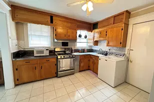 1928 Chapel St, New Haven, CT 06515 - Photo 15