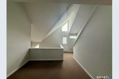 105 Tremont Avenue #C, Bridgeport, CT 06606 - Photo 9