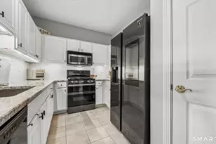 105 Richards Ave, Norwalk, CT 06854 - Photo 9