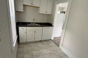 188 Hoffman St, Torrington, CT 06790 - Photo 3