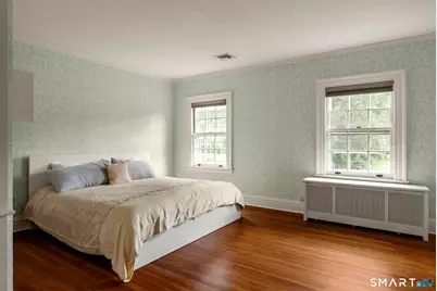 33 Sycamore Road, West Hartford, CT 06117 - Photo 31