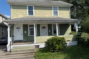 459 Honeyspot Rd, Stratford, CT 06615 - Photo 1