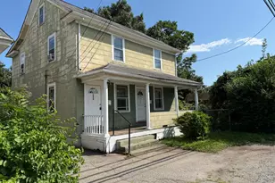 459 Honeyspot Rd, Stratford, CT 06615 - Photo 3