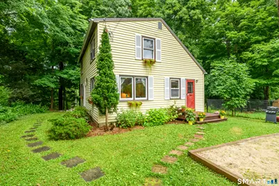 24 Yale Avenue, Middlebury, CT 06762 - Photo 5