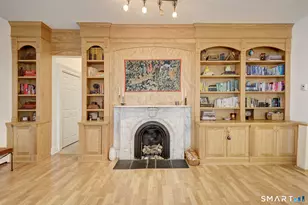 33 Charter Oak Pl, Hartford, CT 06106 - Photo 17