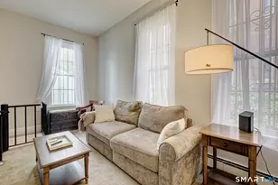 33 Charter Oak Pl, Hartford, CT 06106 - Photo 23