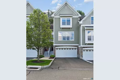 52 Lawrence Avenue #52, Danbury, CT 06810 - Photo 1