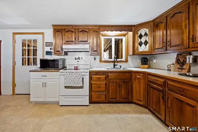 33 Provencher Drive, Plainville, CT 06062 - Photo 5