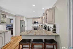 2 Oleander Dr, Clinton, CT 06413 - Photo 5