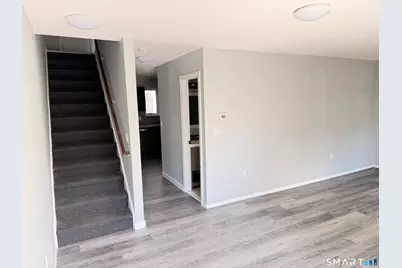 17 Enfield Street #17, Hartford, CT 06112 - Photo 3