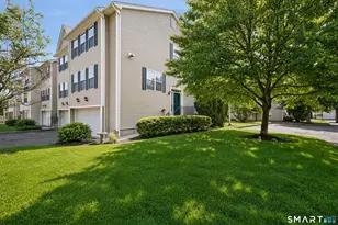 1001 Lexington Blvd, Bethel, CT 06801 - Photo 3