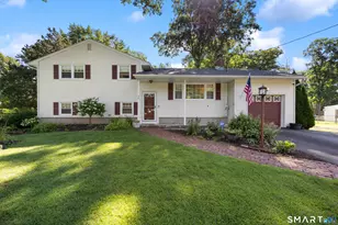 28 Fallon Dr, North Haven, CT 06473 - Photo 1