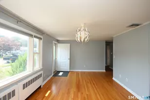 28 E Clover Cir, Hamden, CT 06514 - Photo 5