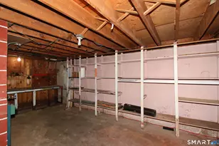 28 E Clover Cir, Hamden, CT 06514 - Photo 31