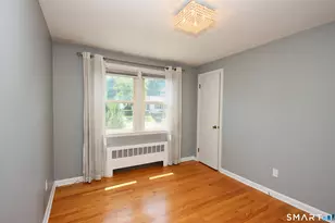 28 E Clover Cir, Hamden, CT 06514 - Photo 17