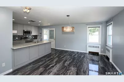 28 East Clover Circle, Hamden, CT 06514 - Photo 7