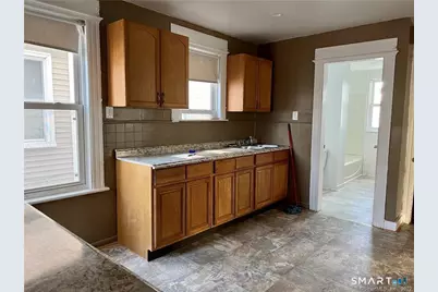 265 Bunnell Street #1, Bridgeport, CT 06607 - Photo 3