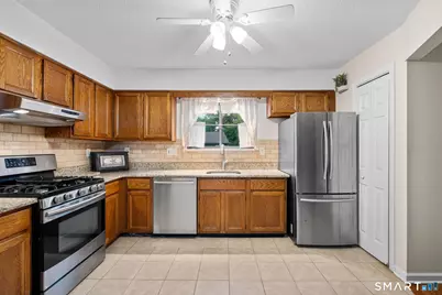 140 Thompson Street #16A, East Haven, CT 06513 - Photo 9