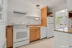 104 1/2 Ledgebrook Dr, Norwalk, CT 06854 - Photo 7