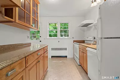 104 1/2 Ledgebrook Drive #104H, Norwalk, CT 06854 - Photo 9
