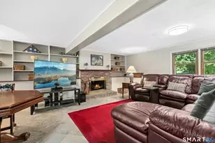 6 Webster Pl, Newtown, CT 06470 - Photo 23