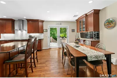 6 Webster Place, Newtown, CT 06470 - Photo 13