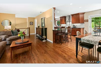 6 Webster Place, Newtown, CT 06470 - Photo 7