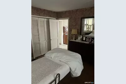 70 Bank Street, Derby, CT 06418 - Photo 15