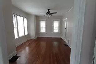 65 Oxford St, Hartford, CT 06105 - Photo 9
