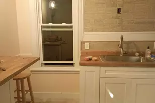 65 Oxford St, Hartford, CT 06105 - Photo 5