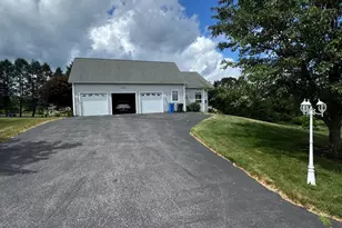 556 Hill St, Bristol, CT 06010 - Photo 27