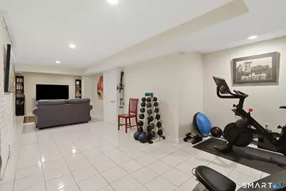 19 Crestview Avenue, Stamford, CT 06907 - Photo 19