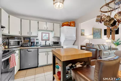 1231 Washington Street #14, Middletown, CT 06457 - Photo 9