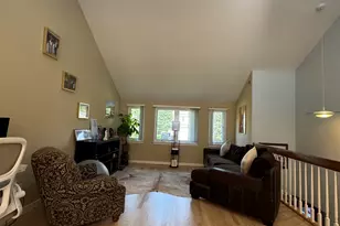 9 Oakledge Cir, Norwalk, CT 06854 - Photo 7