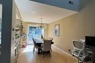 9 Oakledge Cir, Norwalk, CT 06854 - Photo 9