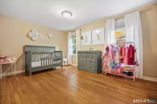85 Woodbury Ave, Stamford, CT 06907 - Photo 17