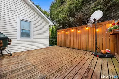 85 Woodbury Avenue, Stamford, CT 06907 - Photo 27