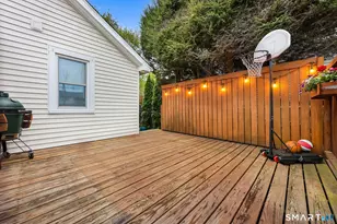 85 Woodbury Ave, Stamford, CT 06907 - Photo 27