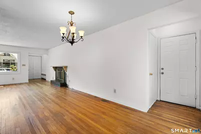 72 Vernon Street, Manchester, CT 06042 - Photo 9